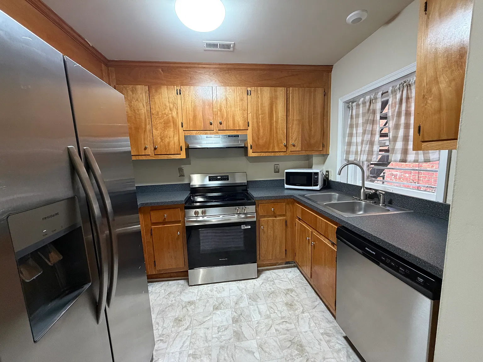 2030 Monument Ave Apt 1, Richmond, VA 23220 — Photo 3