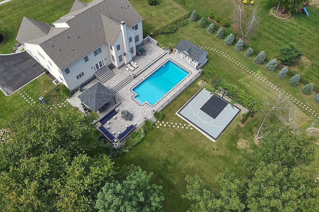 26 Sovereign Dr, Flanders, NJ 07836 Zillow