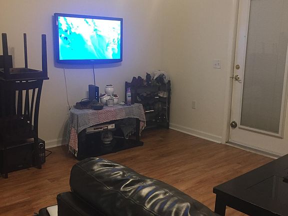 2nd image of 2410 Denny St APT 117