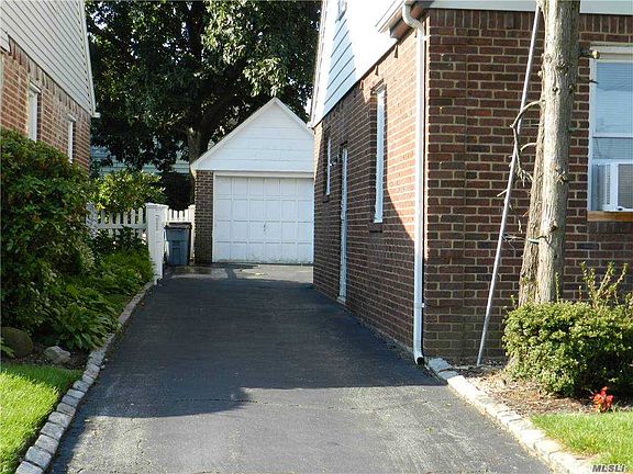 3rd image of 6 Milton Ct