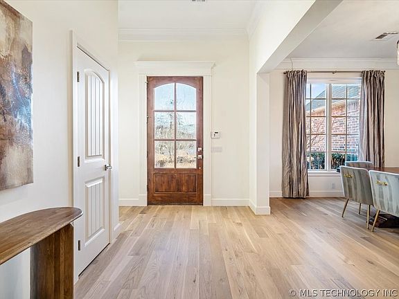 3rd image of 7160 Bluebird Ct