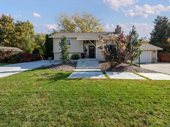 2066 Hoxie Ave, Richland, WA 99354
