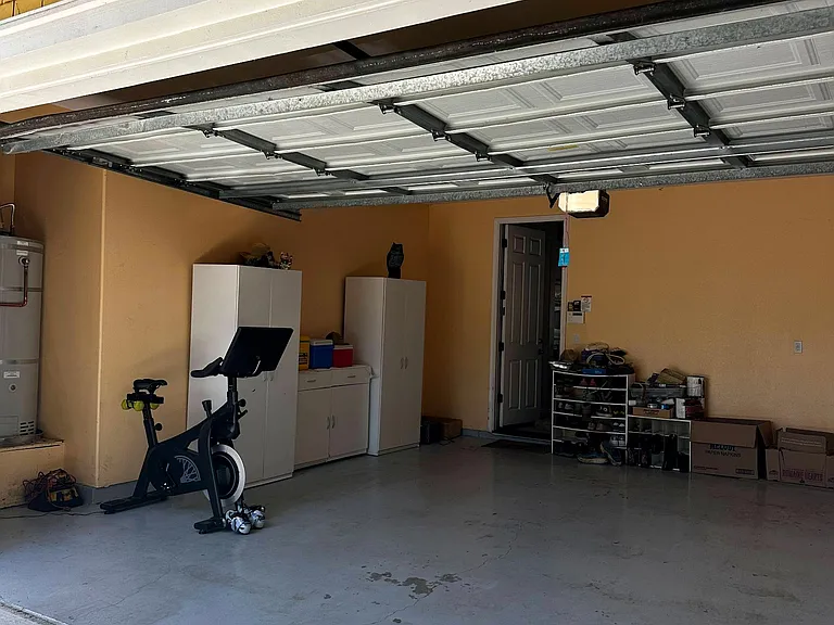 103 Secret Cv — Photo 22