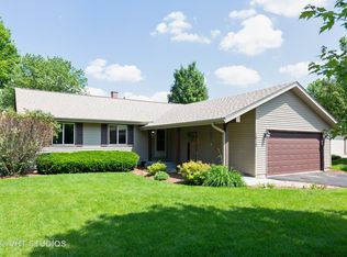 1012 Hollywood Blvd, McHenry, IL 60050