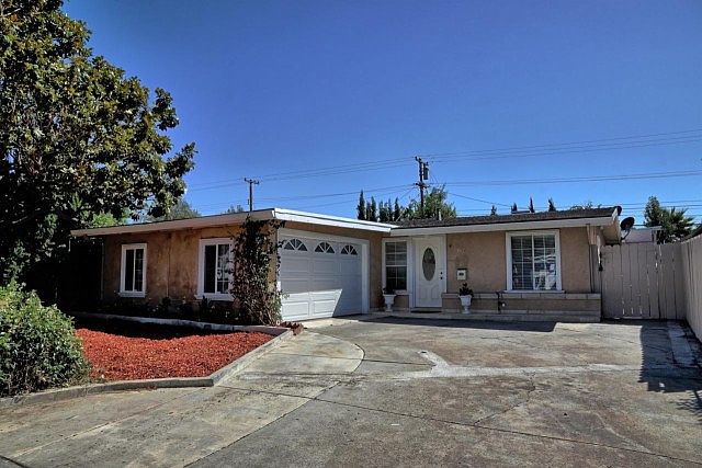 1st image of 1909 Panama Ave