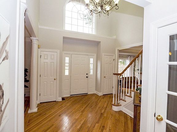 WELCOMING ENTRY FOYER