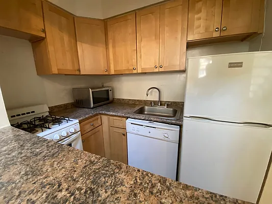 Rented by City Connections Realty | media 21