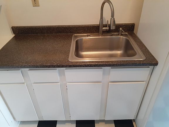 5th image of 1900 Turk St APT 303