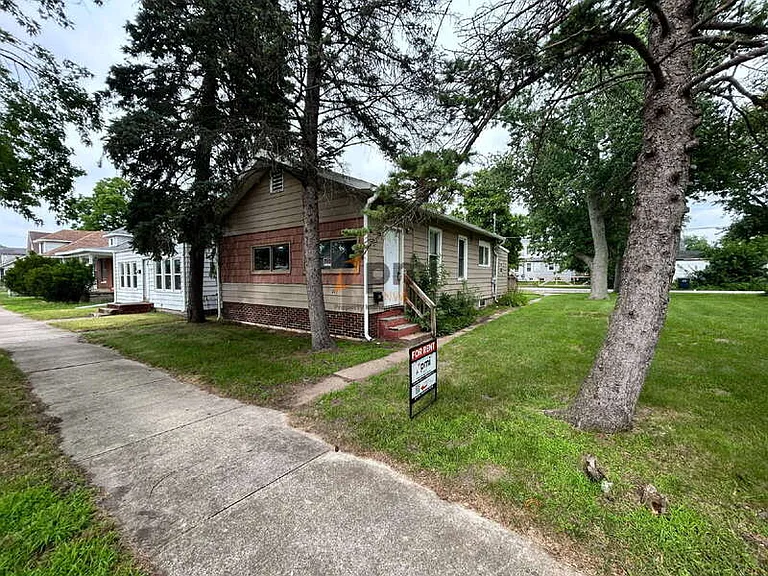 207 N Woodland Ave — Photo 1