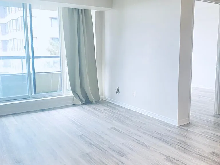 91 Townsgate Dr #411 — Photo 20