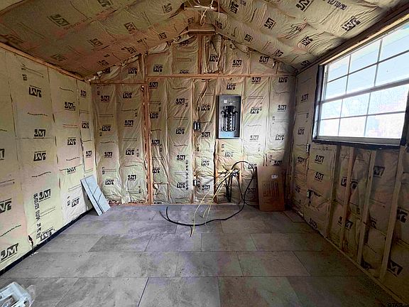 5th image of 2736 SE County Rd #4250