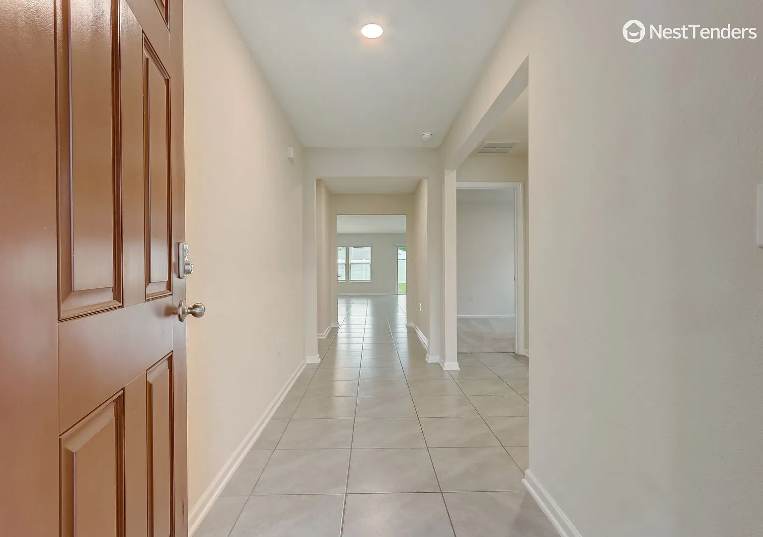 Three Bedroom Beauty in Yulee's Nassau Crossing! — Photo 3
