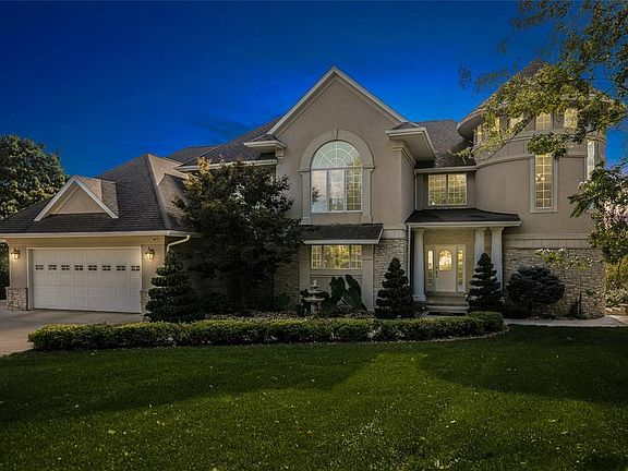 4th image of 3875 Lake Vista Dr NE