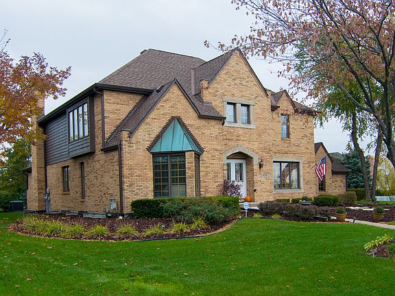 3rd image of 8108 Aberdeen Dr