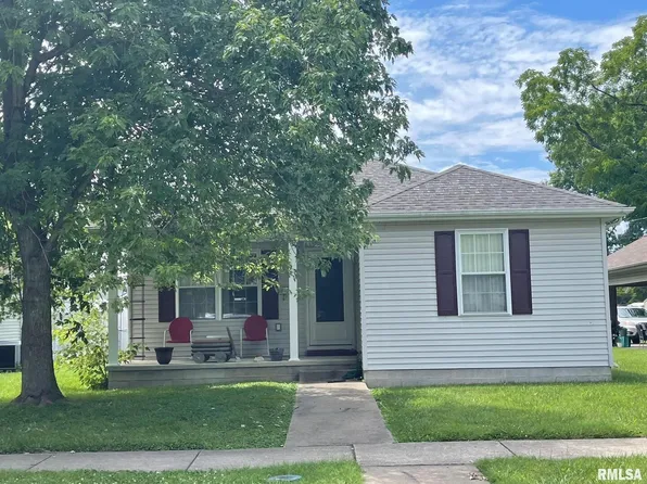 505 N 12th St, Herrin, IL 62948