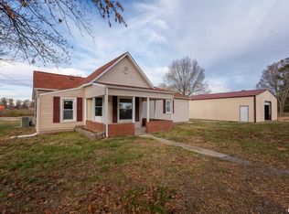 307 W 7th St, Colp, IL 62921