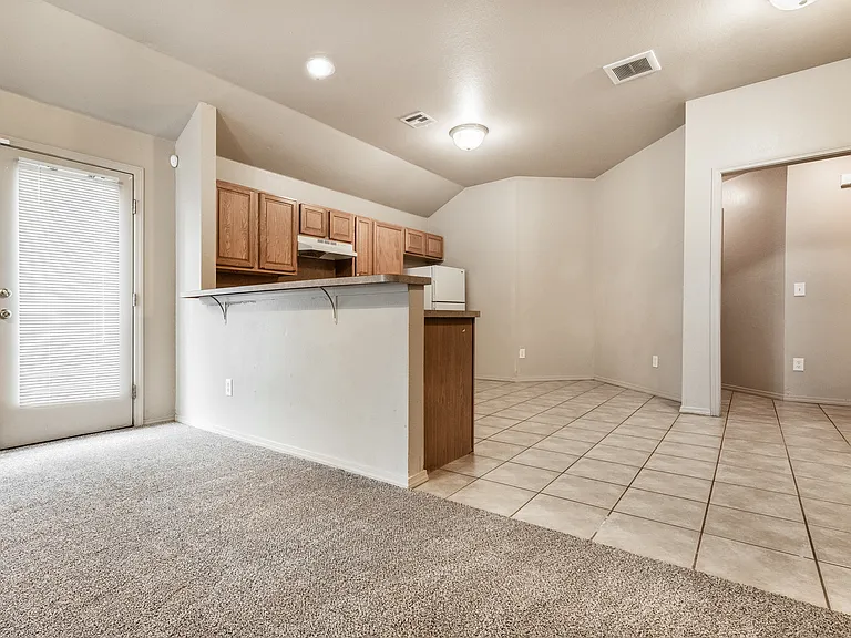 3602 Janus Cir — Photo 4