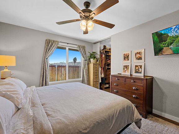 3rd image of 2126 Woodbury Pl