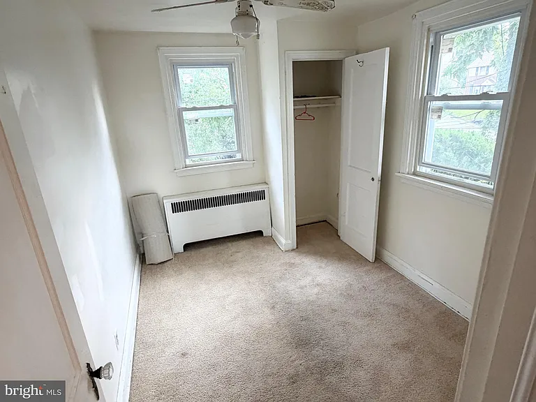 1123 Chester Pike — Photo 10