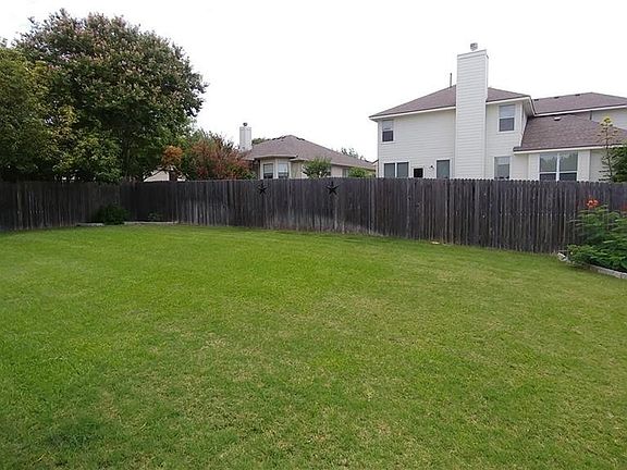 3rd image of 19909 Canterwood Ln