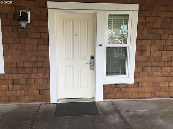 3rd image of 939 N Highway 101 Unit 328