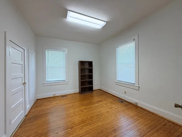 503 E Main St — Photo 9