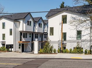 6379 E Burnside St, Portland, OR 97215