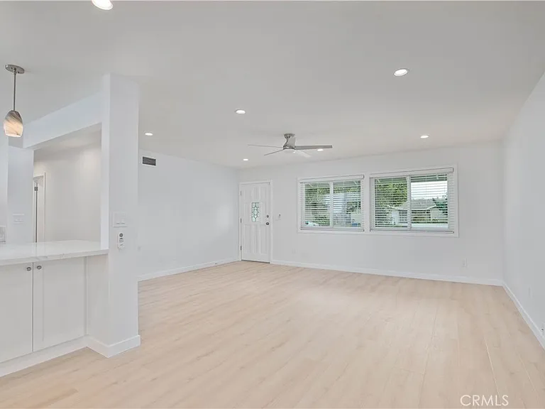 10533 Hillview Ave — Photo 7