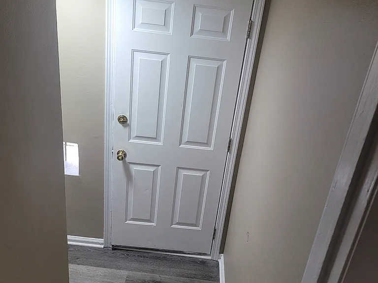 19420 Huntington Rd — Photo 20