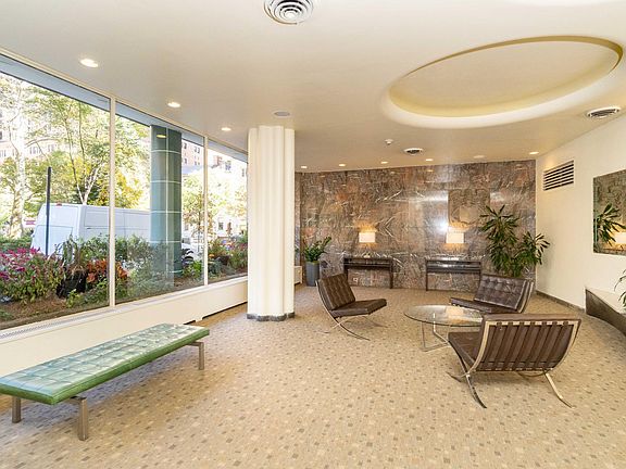 Lobby 2