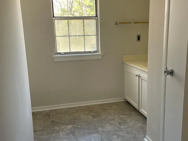 3393 Heathstead Pl — Photo 8