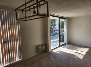 100 N Doheny Dr APT 202, Los Angeles, CA 90048