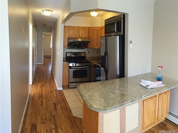 3rd image of 20715 47th Ave