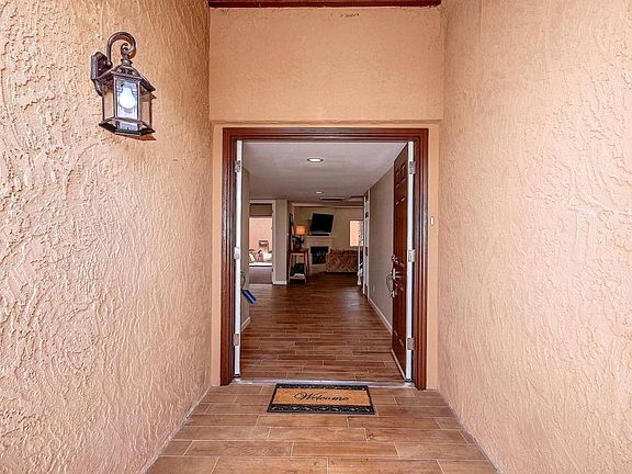 4th image of 7549 N Via Camello Del Sur