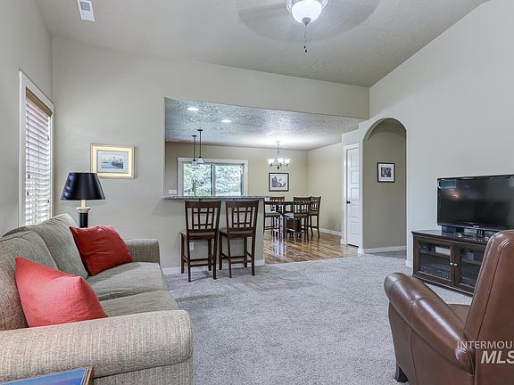 4th image of 7534 Baron Ln