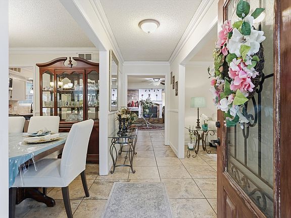5th image of 2801 Oak Cliff Ln