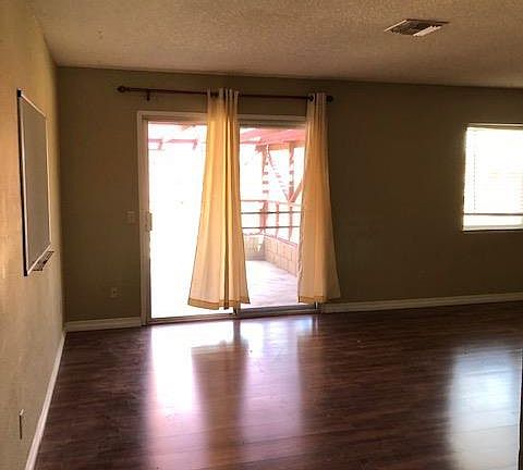 4th image of 37215 Torres Ave