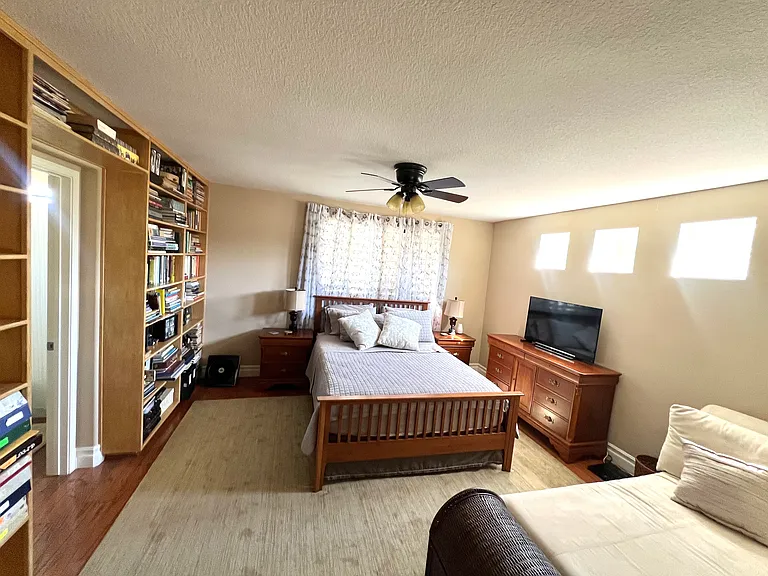21499 Miramar — Photo 8