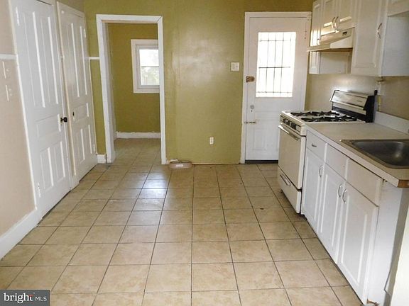 5th image of 1345 W Sedgley Ave
