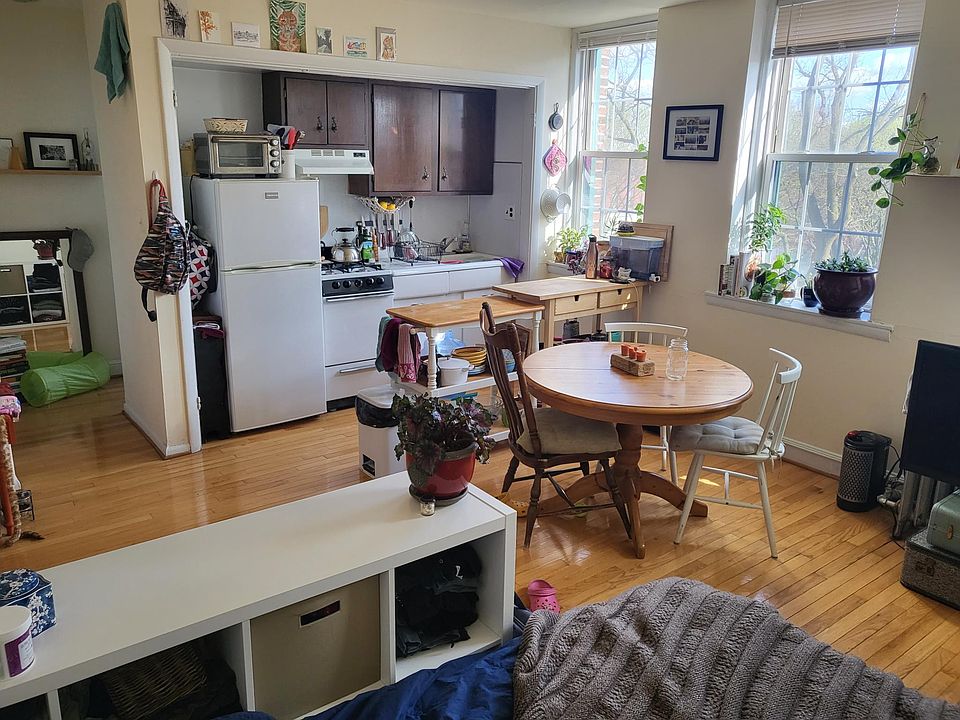 1st image of 324 S 11th St Unit 35