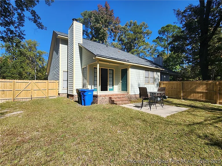 426 Georgetown Cir — Photo 26