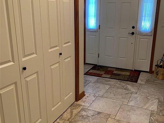 4th image of 51 Huntleigh Dr
