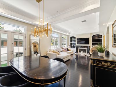 202 N Crescent Dr UNIT 3, Beverly Hills, CA, 90210