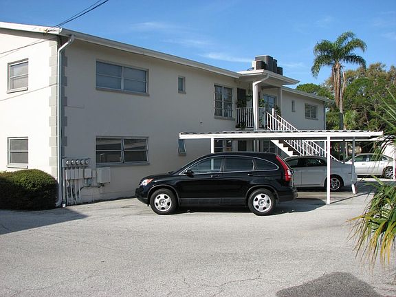 2nd image of 500 Bayview Dr NE APT D