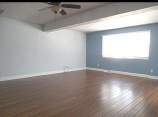 325 S Polk St, Papillion, NE 68046
