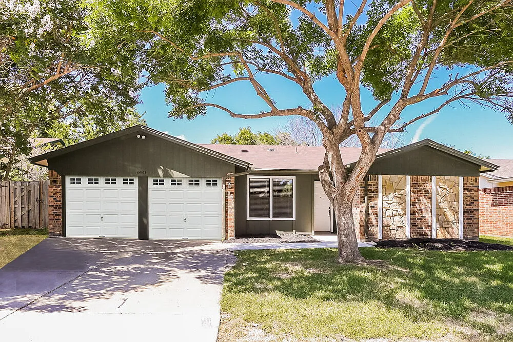 3 bed, 2.0 bath, 1312 sqft, $2,435 — Photo 1