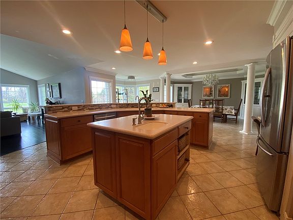 2nd image of 59 Chili Ave