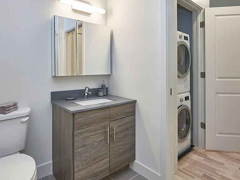 1046 Broadway #4313 — Photo 4