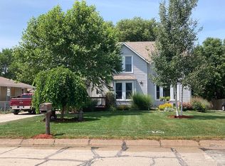 937 N Hickory St, Wahoo, NE 68066