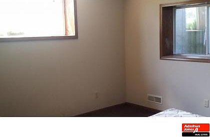 2nd image of 814A Harris St